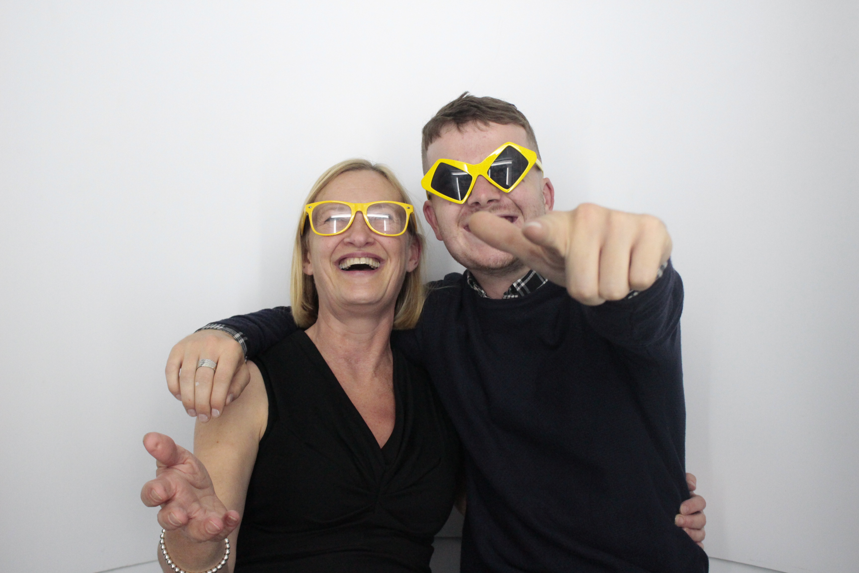 Helen & Rob | View more photos from the event at gallery.myphotoboothexperience.co.uk/u/MyPhotoBoothExperienceLtd/Helen-Rob